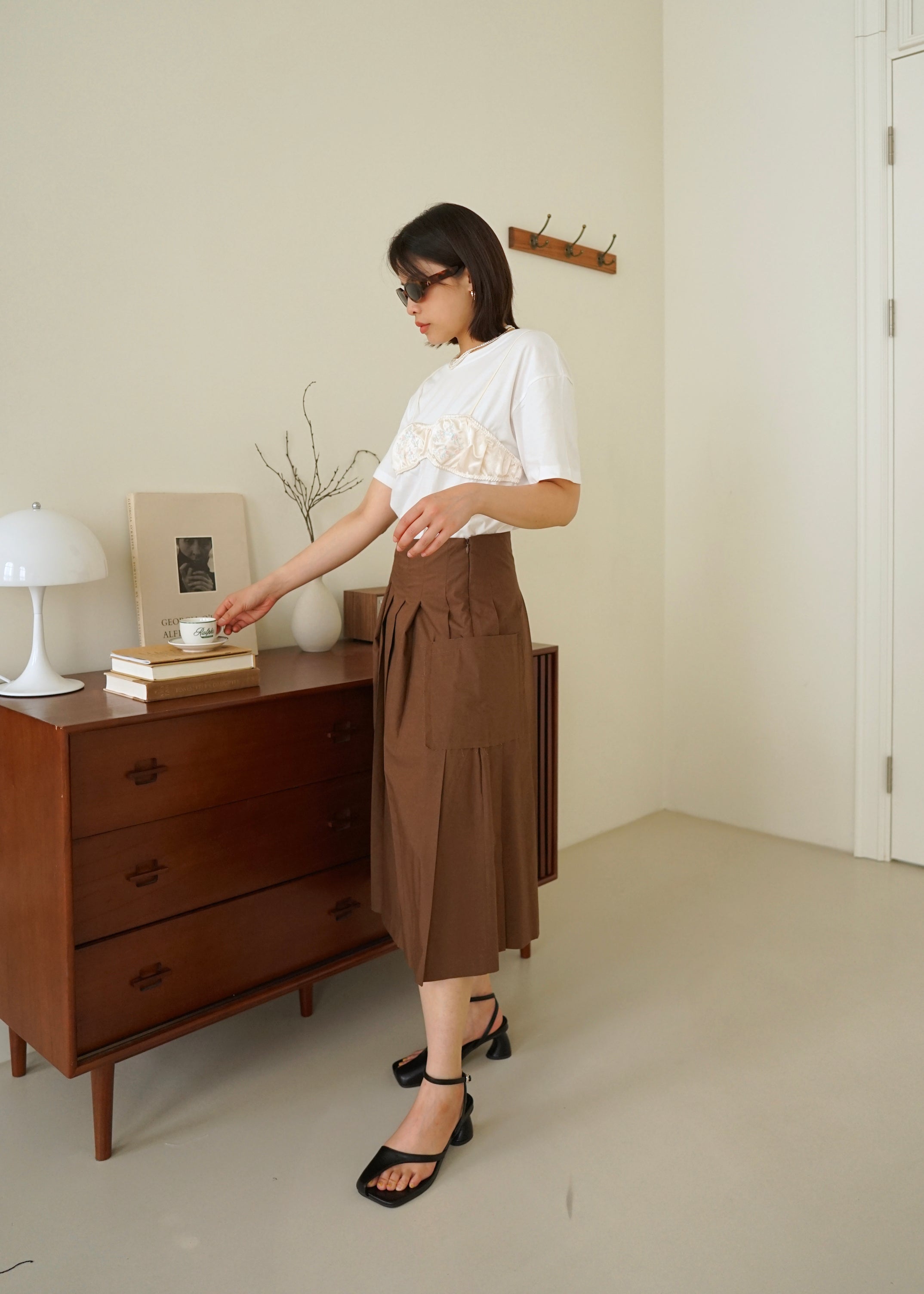 high-rise pleated midi skirt