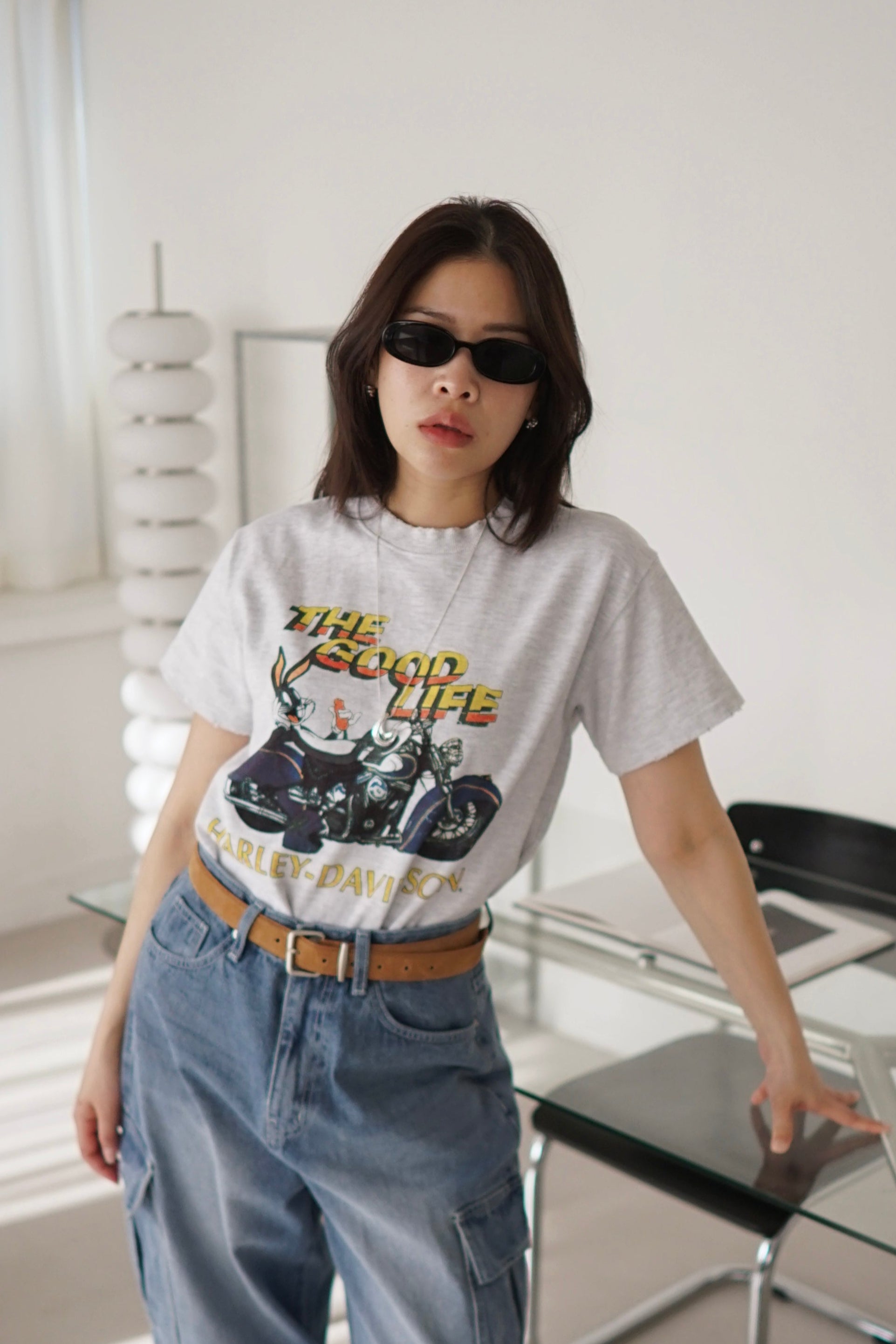 Bunny the good life distressed tee