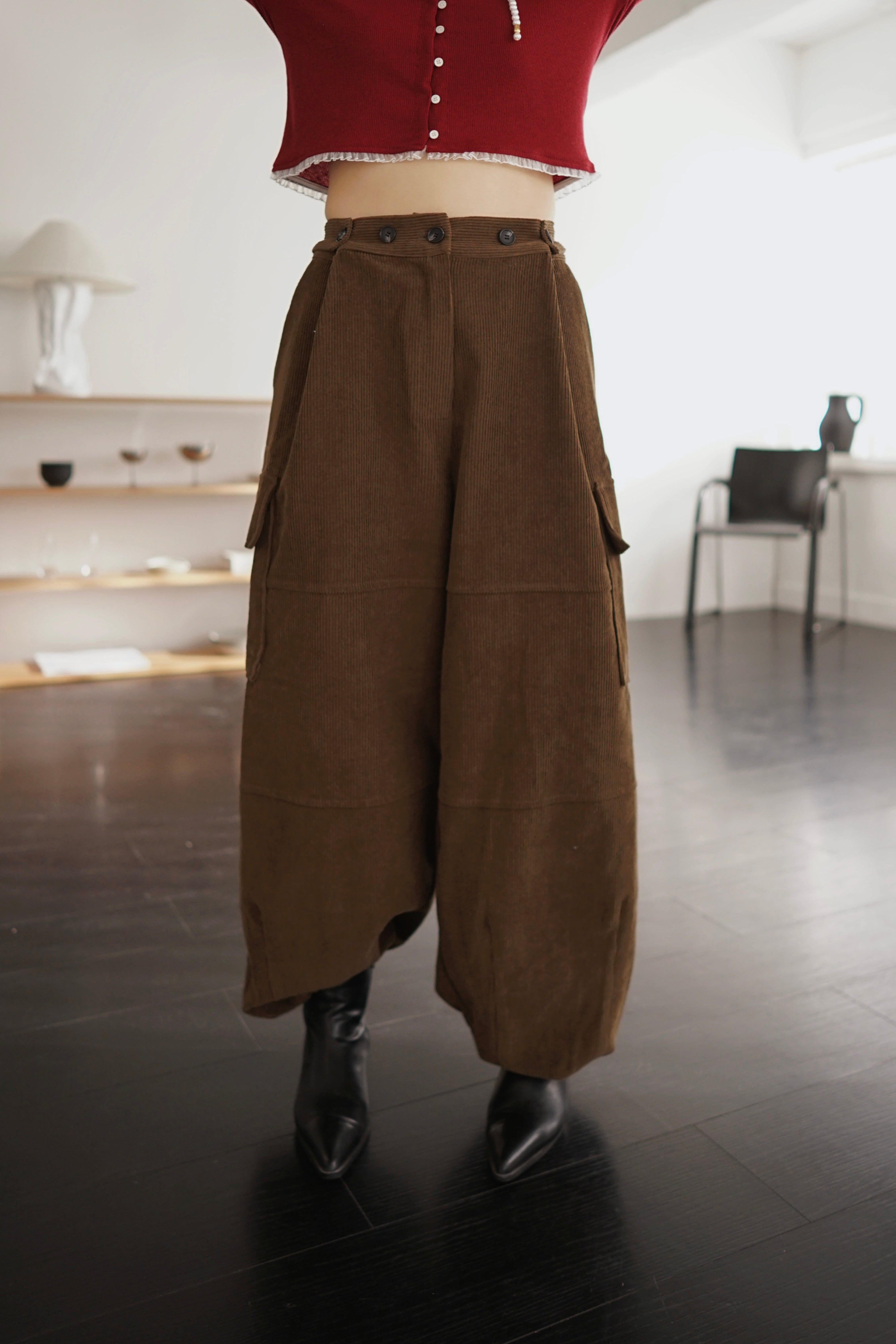 corduroy balloon pants