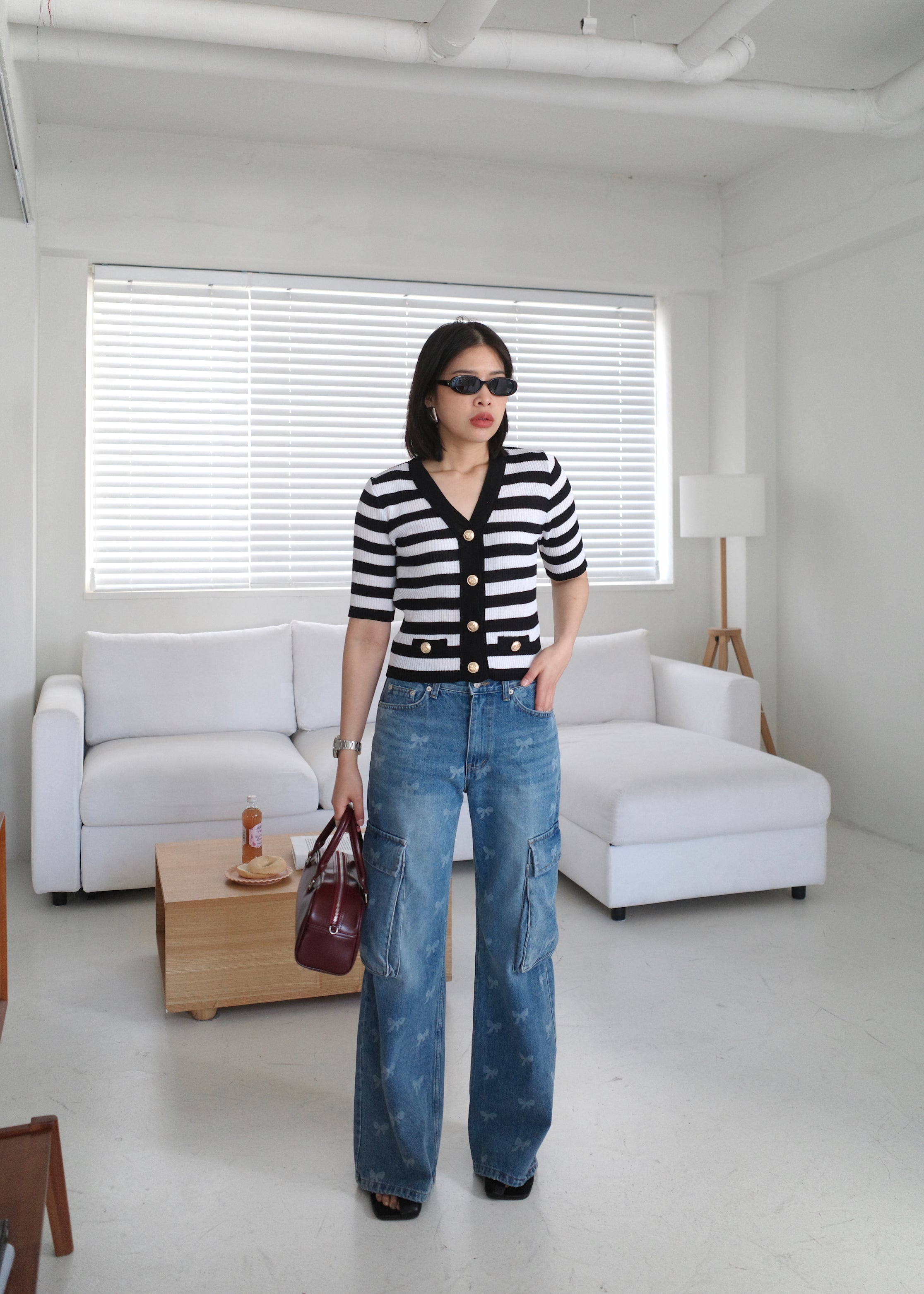 contrast stripe v neck slim blouse