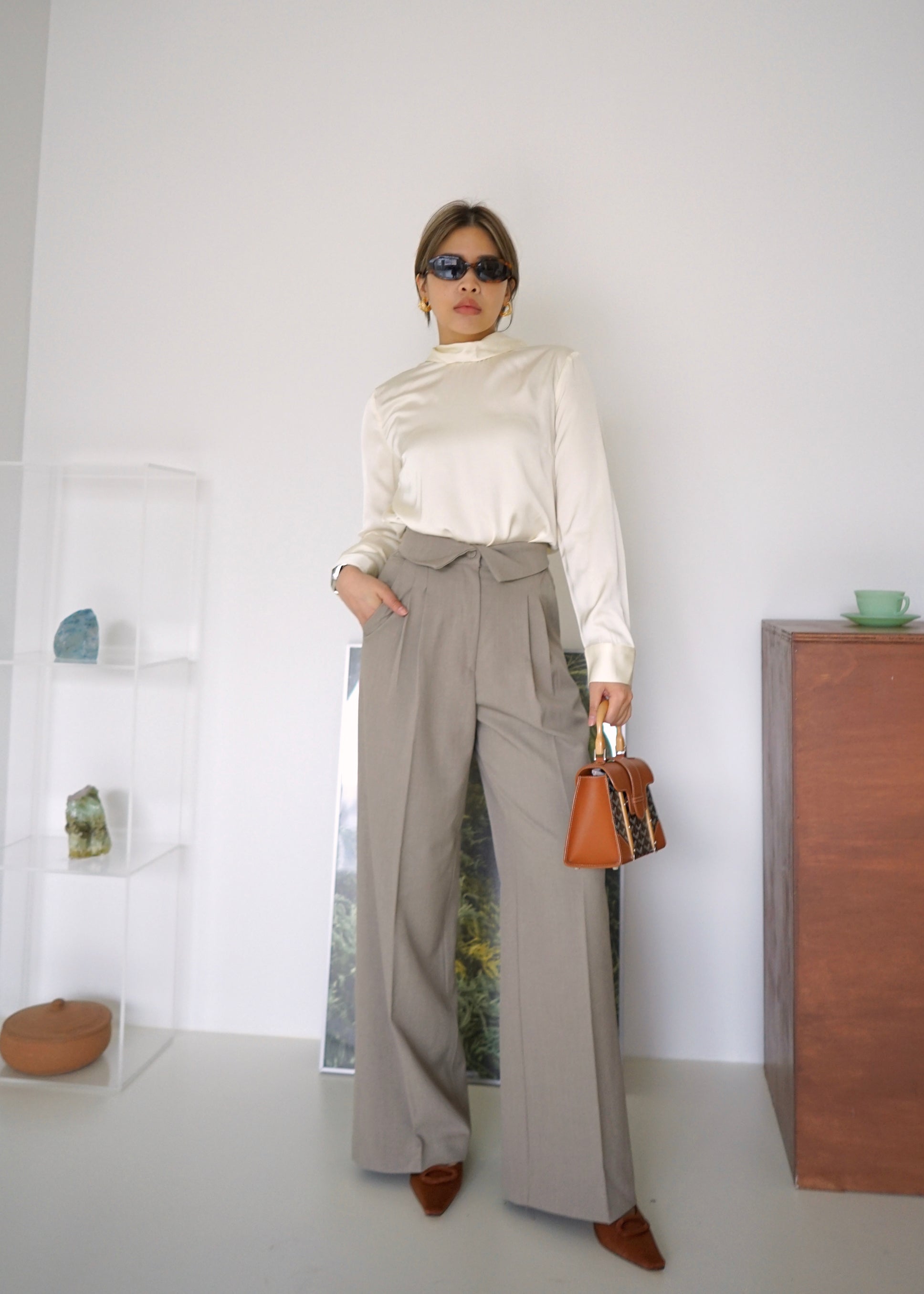 fold-over highrise trousers