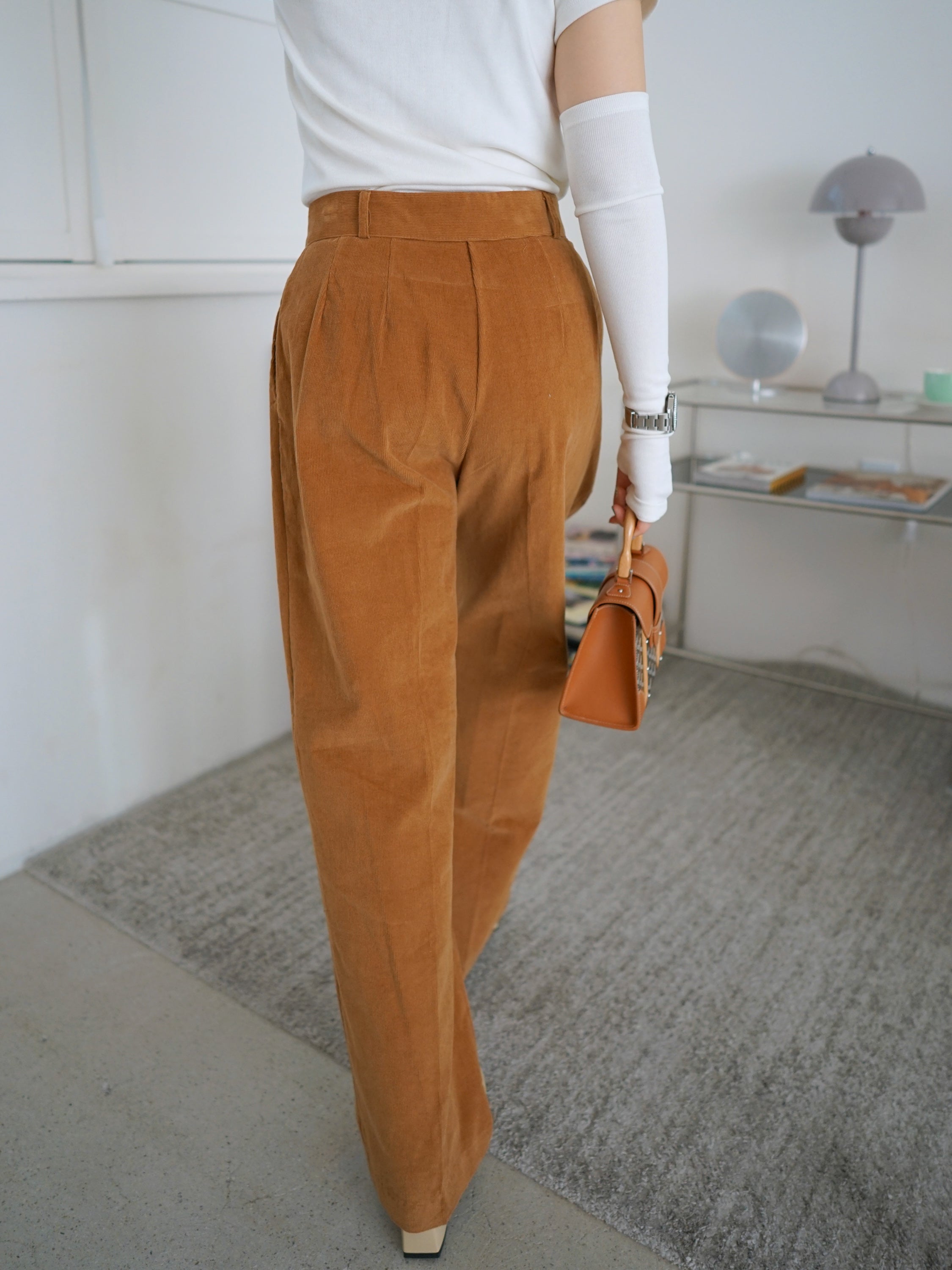 corduroy mid-waist pleated trousers (S)