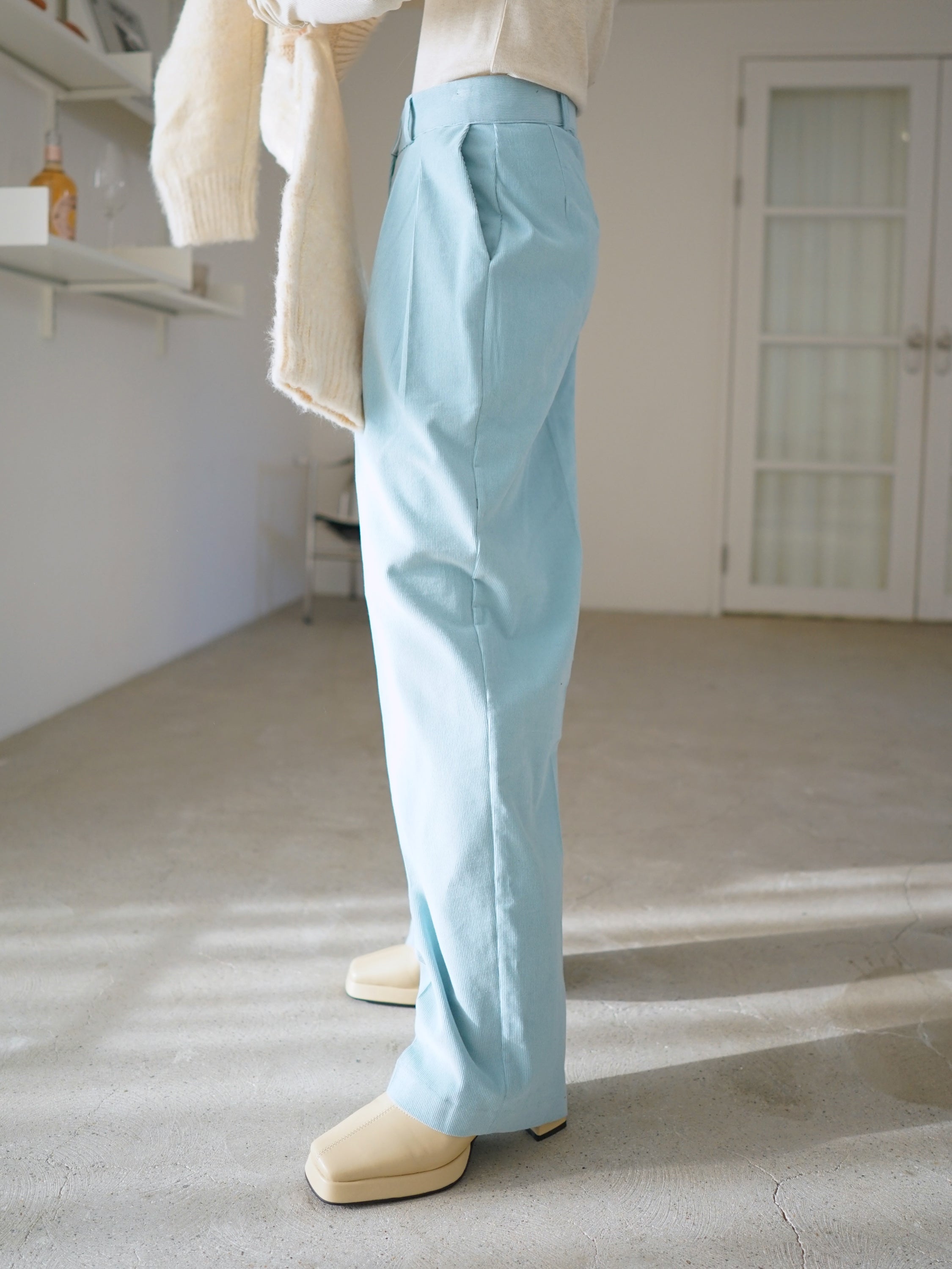 corduroy mid-waist pleated trousers (S)